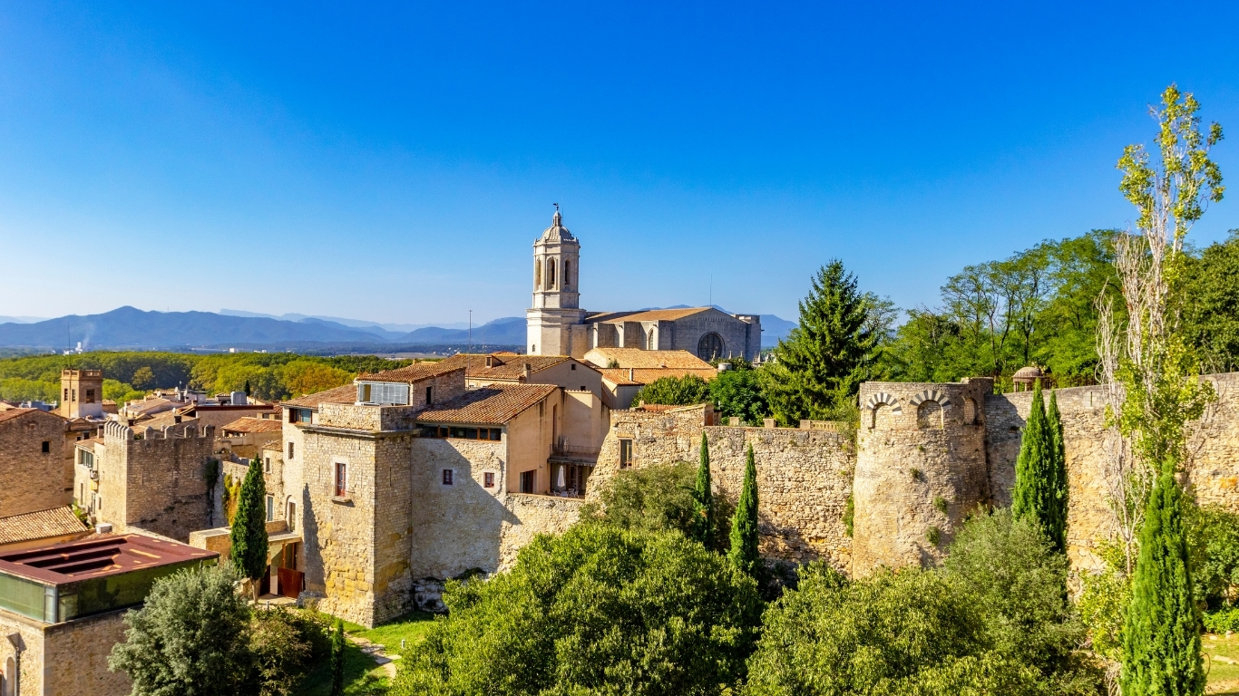 Girona + Besalú